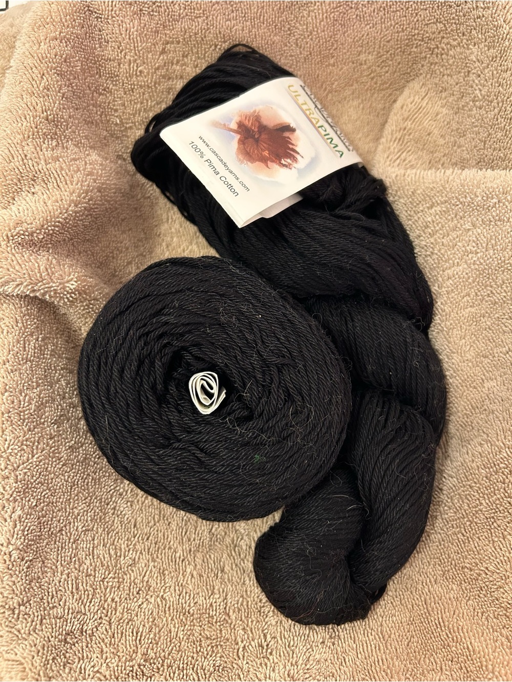 Cascade Yarns Ultra Pima, black